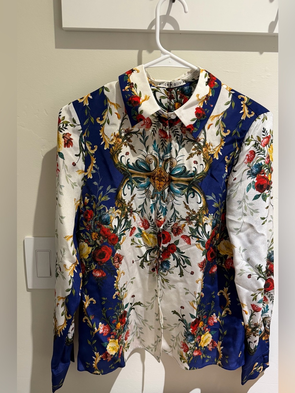 Alice & Olivia - Floral Baroque Print Long-Sleeve Shirt - Blue & White - Small